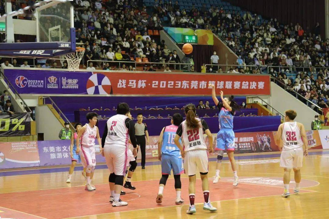 大连市女足比赛进入白热化阶段，球迷热情参与的简单介绍